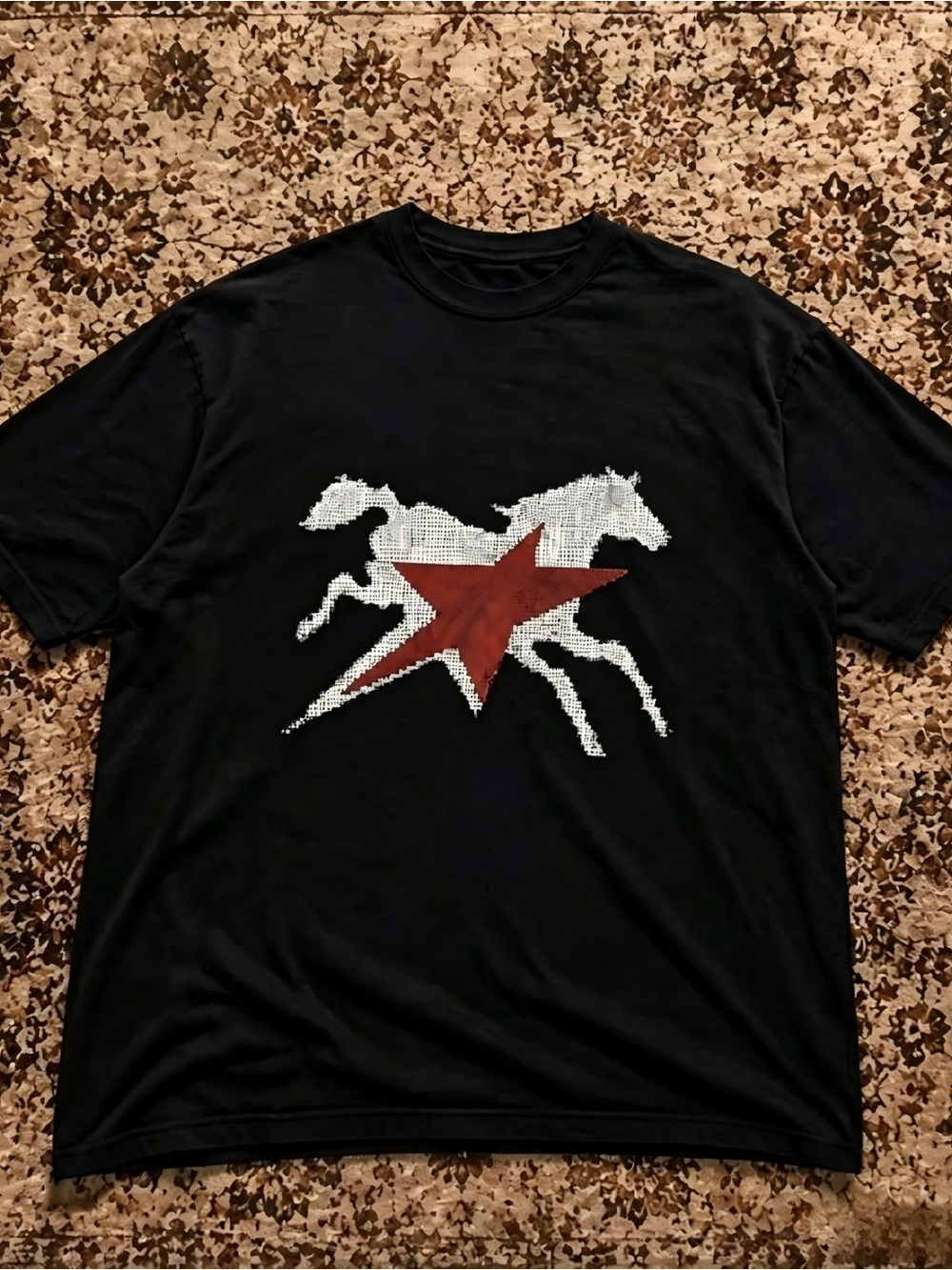 Vintage Distressed Running Horse Red Star Print Western Style Graphic T-shirt